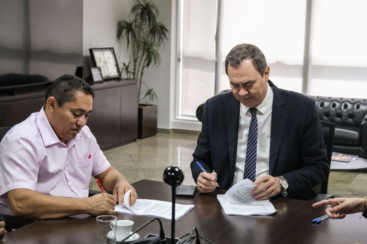 Fecom Rcio Df E Fetracom Atualizam Conven O Coletiva De Trabalho Para