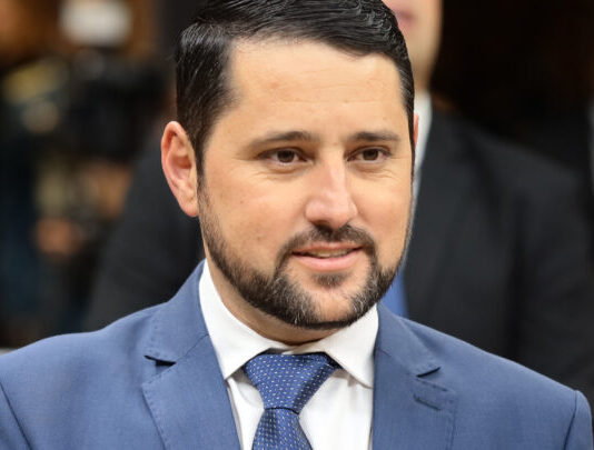 André do Premium propõe ampliação no atendimento de crianças traqueostomizadas
