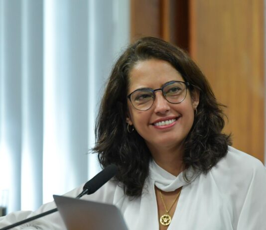 Caroline Fleury luta pela inclusão de todas as regiões do Entorno no PAC Seleções