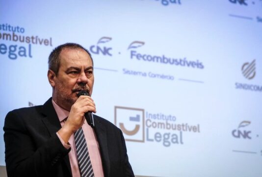 José Aparecido Freire representa CNC em movimento contra a sonegação fiscal no setor de combustíveis