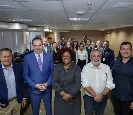 Câmara de Inovação da Fecomércio-DF discute tecnologia como motor de transformação social