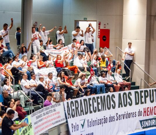 CLDF aprova reestruturação de carreiras no Hemocentro e Socioeducação