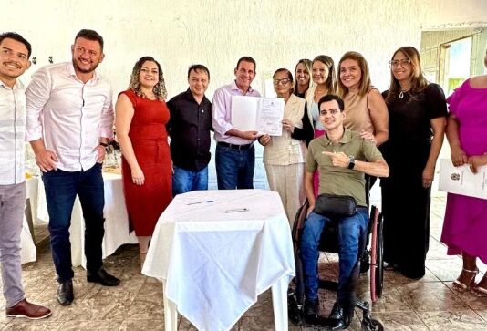 Senador Vanderlan Cardoso visita Cidade Ocidental e acompanha investimentos de R$ 2,3 milhões
