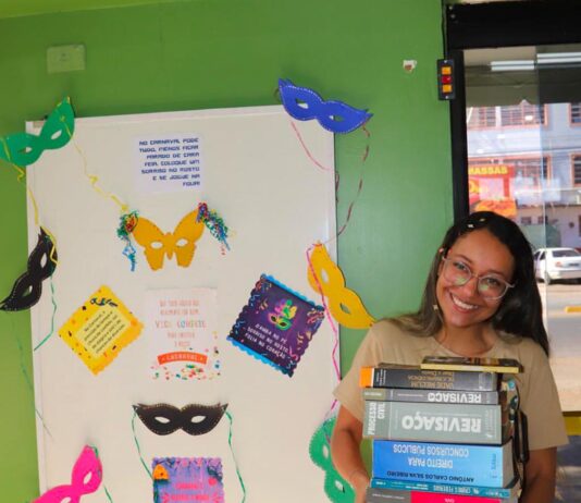 Carnaval dos Livros anima Valparaíso e incentiva a leitura na Biblioteca Cora Coralina