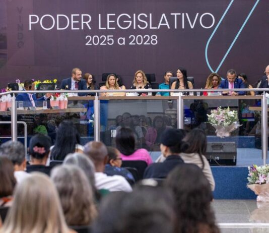 Câmara Municipal de Novo Gama Comemora o Dia da Mulher com Sessão Solene
