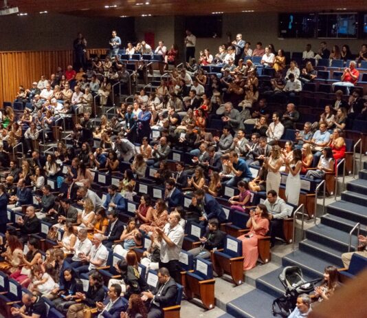 Câmara Legislativa do DF empossa 120 servidores e celebra fase de excelência institucional