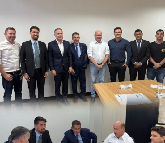 Prefeito de Luziânia discute construção de passarelas na BR-040 com o Ministério dos Transportes