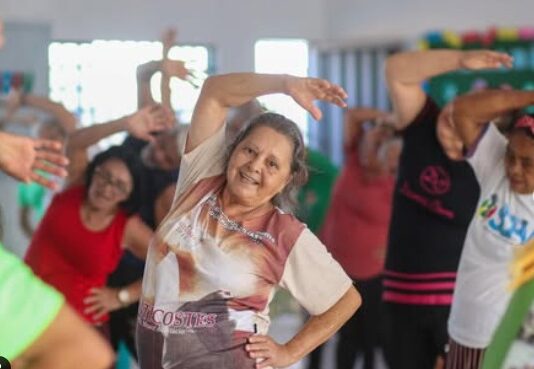 Novo Gama oferece aulas gratuitas de ginástica para a melhor idade nos CRAS Pedregal e Mont Serrat