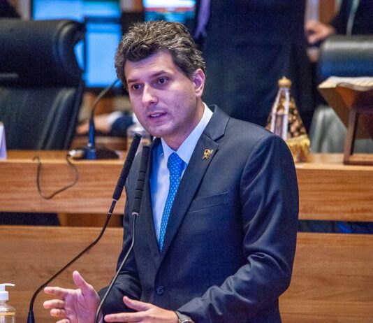 CLDF celebra criação de centro de referência em autismo no Distrito Federal