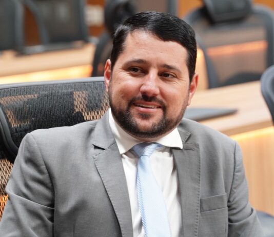 André do Premium propõe programa para incentivar mobilidade urbana inteligente em Goiás