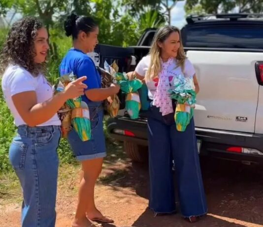 Joscilene Martins visita bairros vulneráveis e destaca importância da solidariedade em data cristã