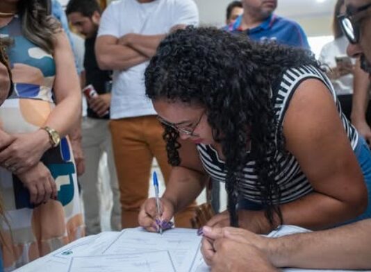 Novo Gama empossa 118 novos professores e reforça compromisso com a educação