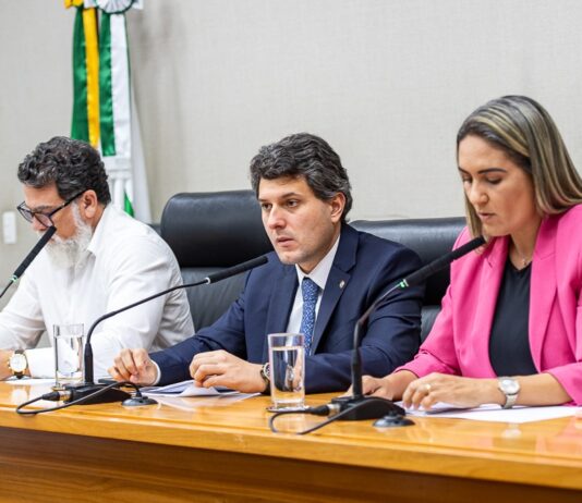 CEOF aprova diretrizes orçamentárias para 2026 com foco em controle fiscal e ações sociais