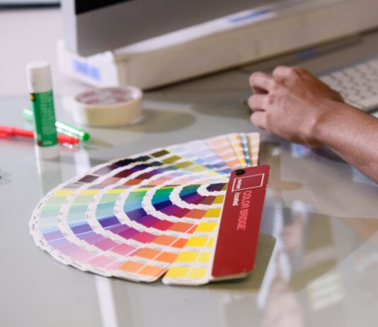 Fecomércio-DF destaca crescimento dos serviços no DF, que avança 0,9% em abril