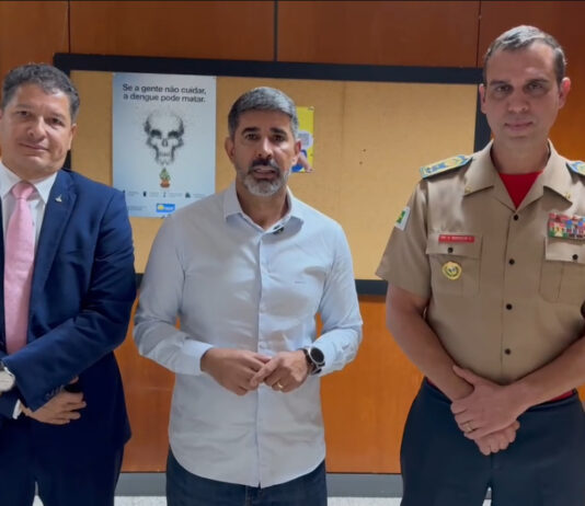 Roosevelt comemora promoções no Corpo de Bombeiros e avanço por isenção de IR