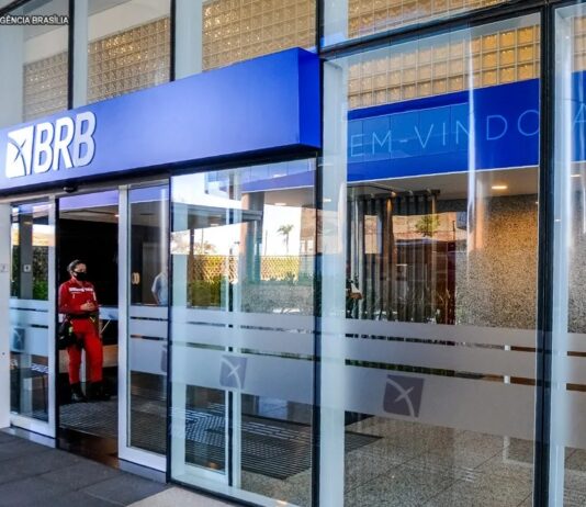 BRB amplia presença no Nordeste e vai administrar folha de servidores da Prefeitura de Maceió