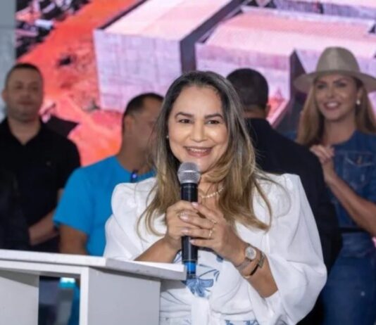Novo Gama: Joscilene Mangão oficializa pré-candidatura para deputada estadual nas eleições de 2026