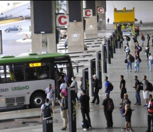 Governador Caiado rebate reajuste da tarifa e pede subsídio para passageiros do Entorno do DF