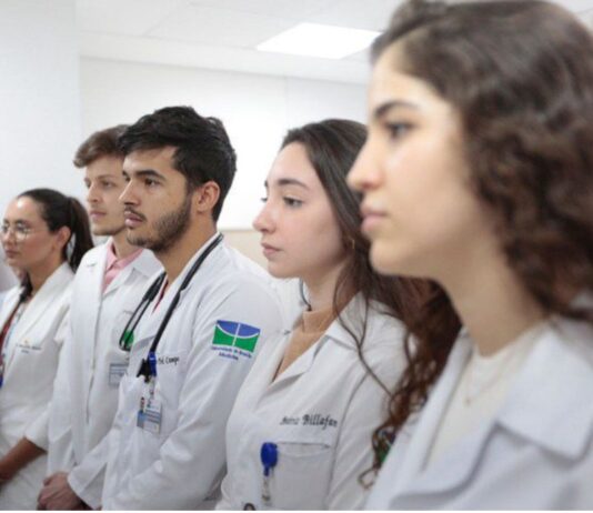 Revalida e Enamed são aplicados neste domingo