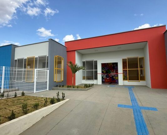 Governo oferta R$ 20 bi para obras em educação e saúde de estados e municípios