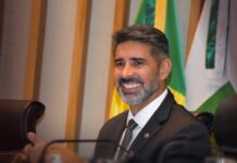 Deputados aprovam projeto polêmico que institui câmeras em escolas públicas do DF