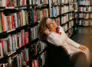 Ciclo de Leituras debate autoria feminina no DF na Biblioteca Demonstrativa