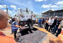 Governador Ibaneis Rocha impulsiona modernização da Novacap com seis caminhões térmicos para tapa-buraco