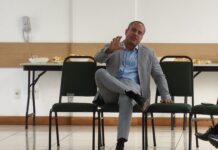 Deputado Fred Linhares impulsiona projetos de tecnologia e infraestrutura na educação do DF