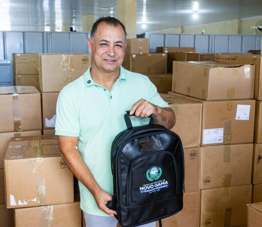 Gestão de Carlinhos do Mangão garante uniformes escolares gratuitos em Novo Gama