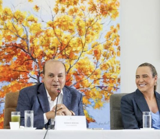 Governador Ibaneis Rocha reafirma pré-candidatura ao Senado e combate Fake News