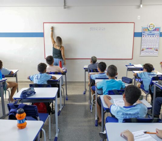 GDF nomeia 3.959 novos servidores para áreas essenciais
