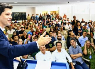 Vereadores de Águas Lindas manifestam apoio integral a Daniel Vilela na abertura do ano legislativo