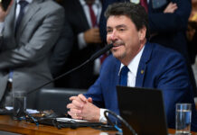 Wilder Morais propõe ensino de defesa civil nas escolas para prevenir tragédias causadas por enchentes