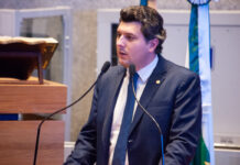 Deputado Eduardo Pedrosa destaca papel central na reestruturação salarial de servidores do Detran