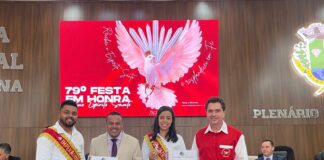 Rafael Lustosa é homenageado em sessão solene da Festa do Divino na Câmara de Cristalina