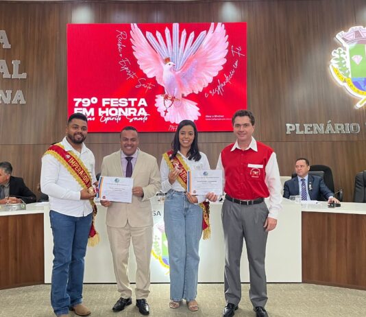 Rafael Lustosa é homenageado em sessão solene da Festa do Divino na Câmara de Cristalina