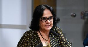 Senadora Damares Alves propõe Semana Nacional de Conscientização sobre Doença Falciforme