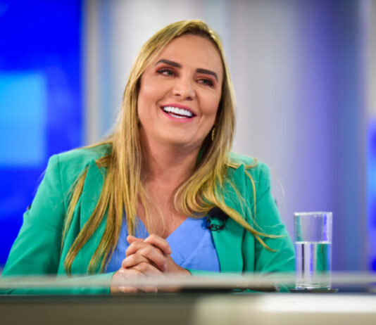 Aliança reforçada: PL desautoriza Izalci e consolida apoio à reeleição de Celina Leão