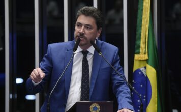 Senador Wilder Morais defende proteção ao consumidor em proposta contra superendividamento