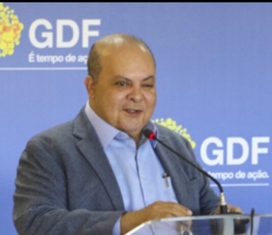 Desistência de Ibaneis ao Senado altera articulações políticas no Distrito Federal