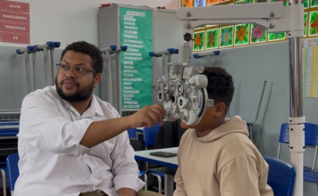 Projeto garante óculos gratuitos para 163 estudantes da rede municipal de Goiânia