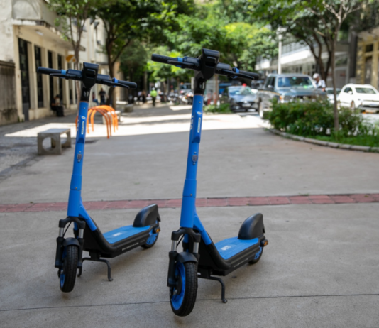 Mobilidade e praticidade sobre duas rodas: saiba como funcionam os patinetes elétricos compartilhados no Distrito Federal