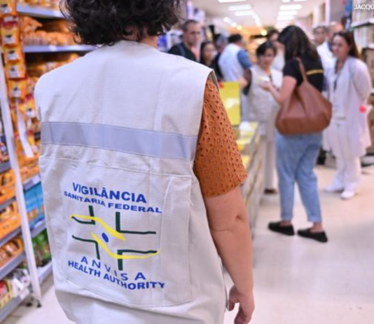 Como a vigilância sanitária acompanha as 24 horas do seu dia