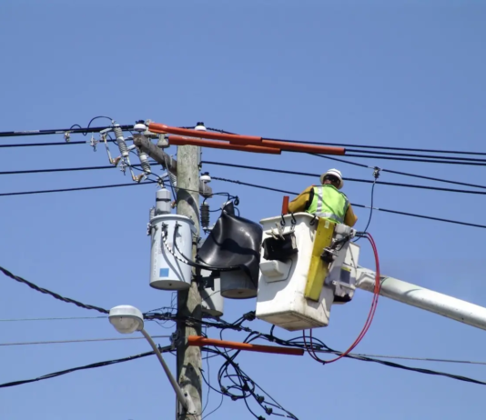 Manutenção programada: três regiões do Distrito Federal terão interrupção temporária de energia nesta terça-feira (18)