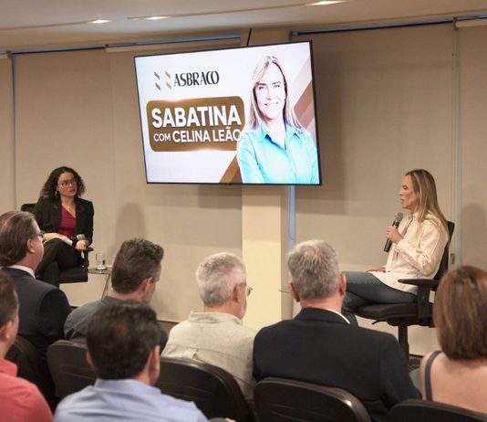 Celina Leão reforça agenda de desenvolvimento e anuncia nomeação de 2.681 professores no DF