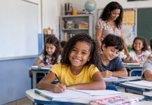 Pábio Mossoró apresenta experiência na educação como base para atuação na Alego