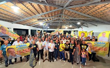 Centenas se reúnem em Goiânia em grande ato de apoio a Pábio Mossoró
