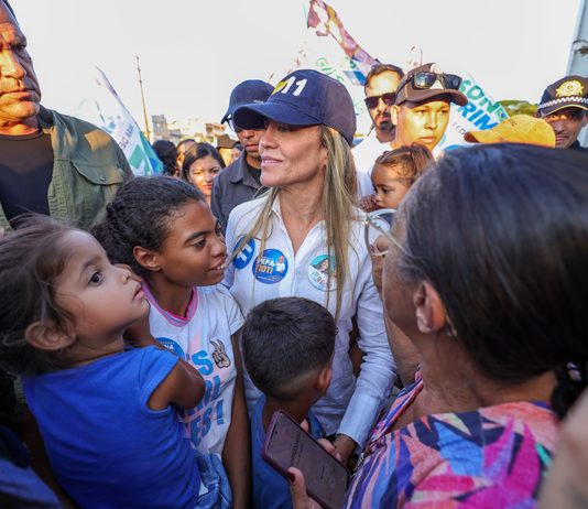 Celina abre vantagem e pode vencer no primeiro turno no DF, aponta pesquisa