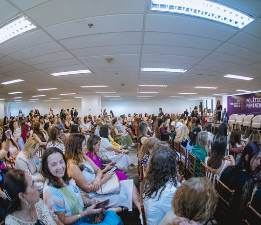 Reta final no DF: pesquisa aponta Celina Leão com larga vantagem no segundo turno