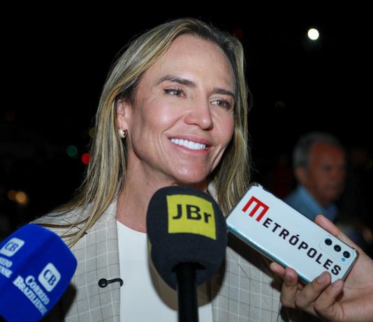 De olho no futuro e com fé no trabalho: Celina comemora pesquisa e reforça planos sociais no DF